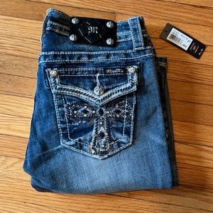 Signature Boot Cut Miss Me Jeans. 27x34” NWT. Never Worn, smoke free home!